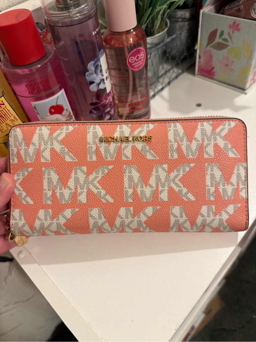 Michael Kors 
 Logo Zip-Around Wallet